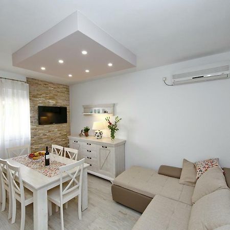 Apartment Nela Zadar Exteriör bild