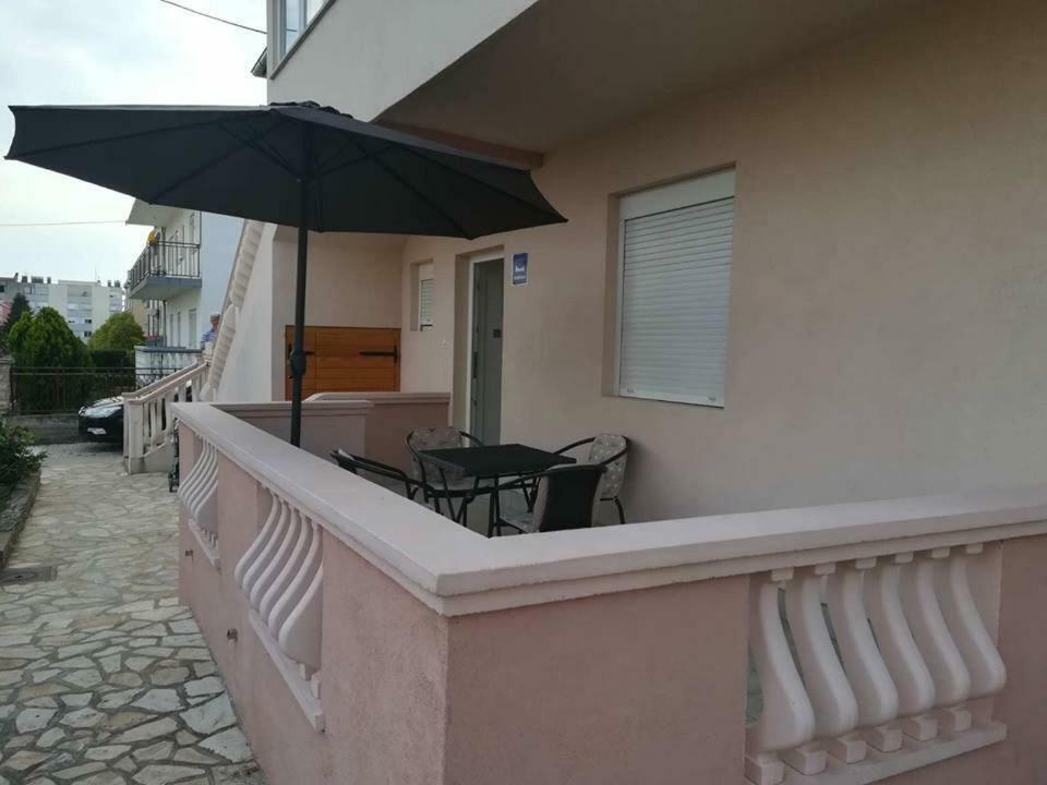 Apartment Nela Zadar Exteriör bild